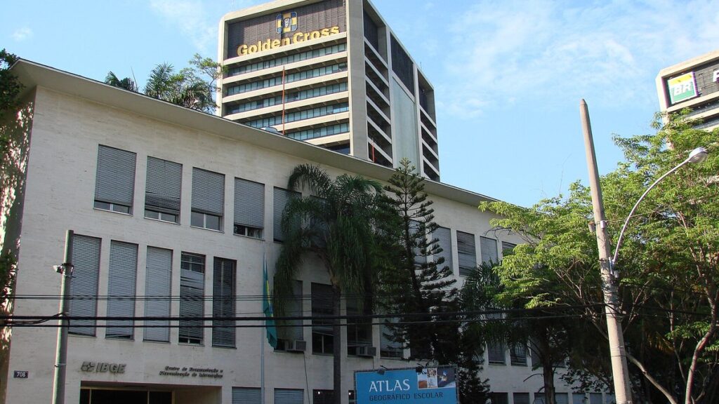 Fachada da sede do Instituto Brasileiro de Geografia e Estatística, IBGE.