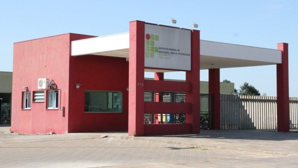 Fachada da sede do Instituto Federal de Educação, Ciência e Tecnologia de São Paulo, IFSP.
