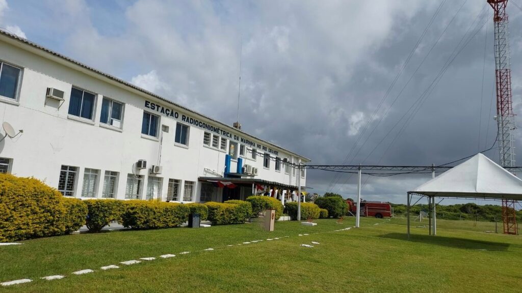 Fachada da sede da Marinha do Brasil.