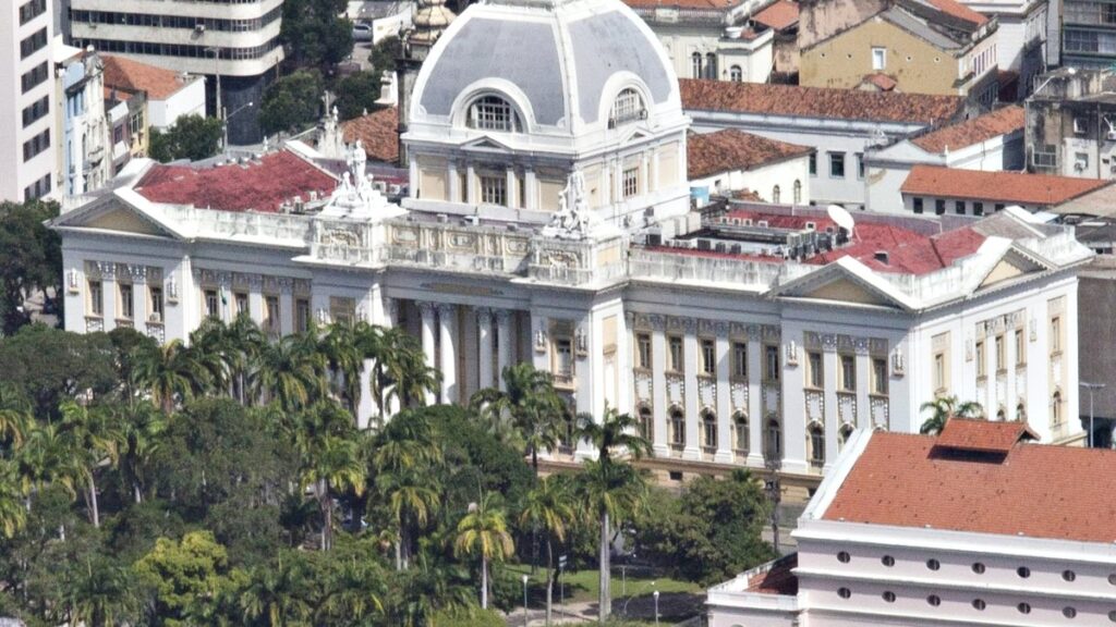Fachada da sede do Tribunal de Justiça de Pernambuco.