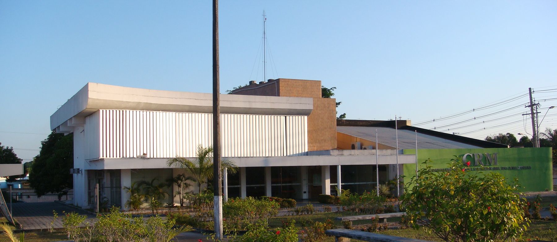 Fachada de conselho regional, foto ilustrativa da matéria sobre o concurso CRM-PR