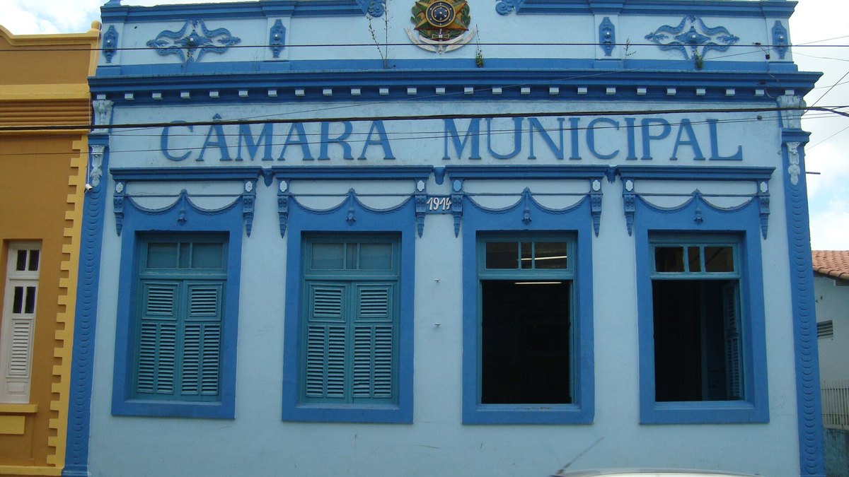 Fachada da sede da Câmara Municipal de Areia, na Paraíba.