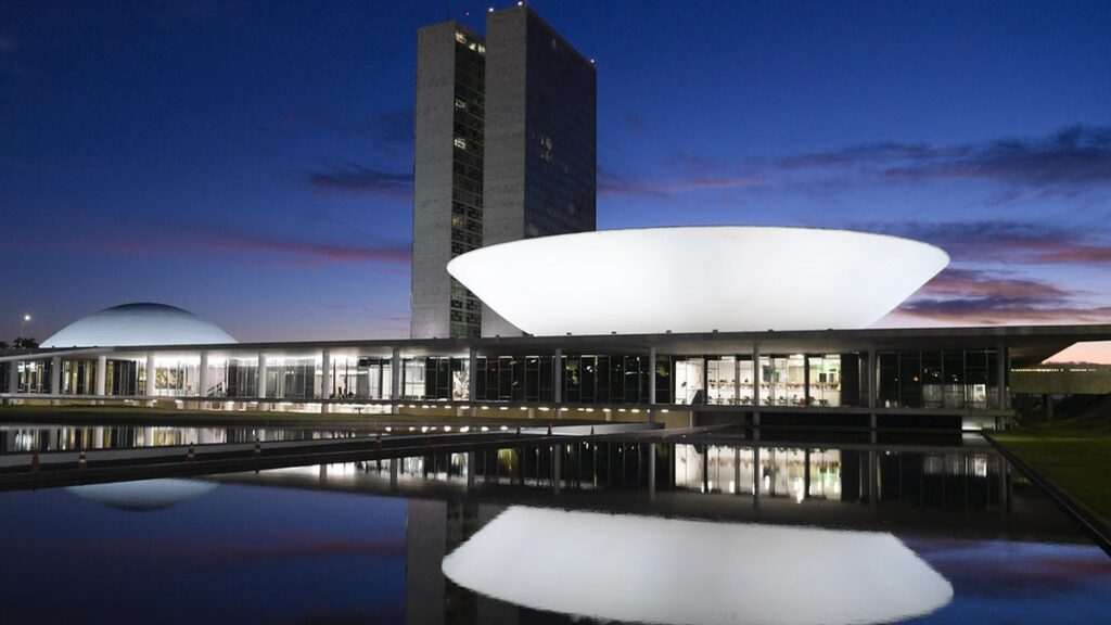 Sede da Câmara dos Deputados em Brasília, órgão com edital publicado para Analista Legislativo.