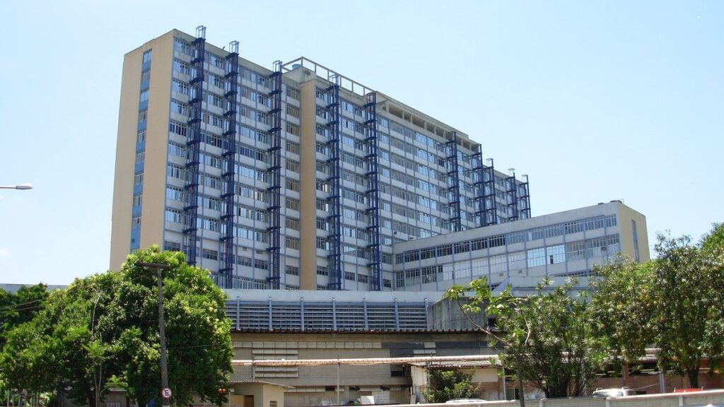 Fachada da sede do Instituto de Assistência Médica ao Servidor Público Estadual, em São Paulo.