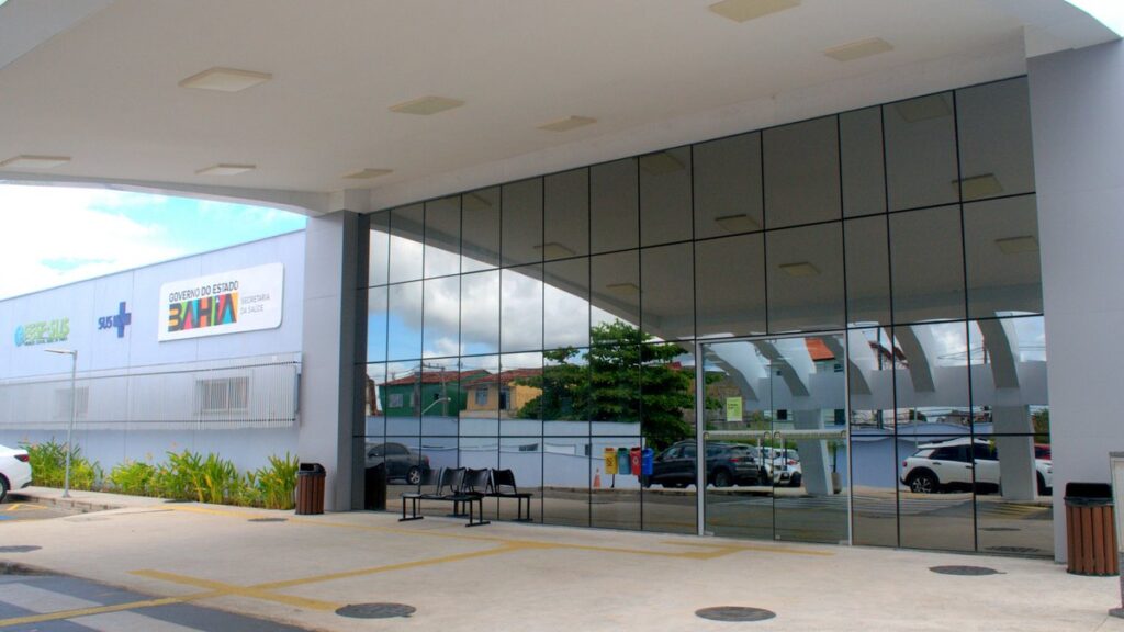 Fachada da sede da Secretaria da Saúde do Estado da Bahia, SESAB.