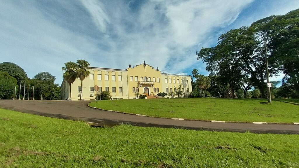 Vista do campus da Faculdade de Ciências Agrárias e Veterinárias da UNESP em Jaboticabal.